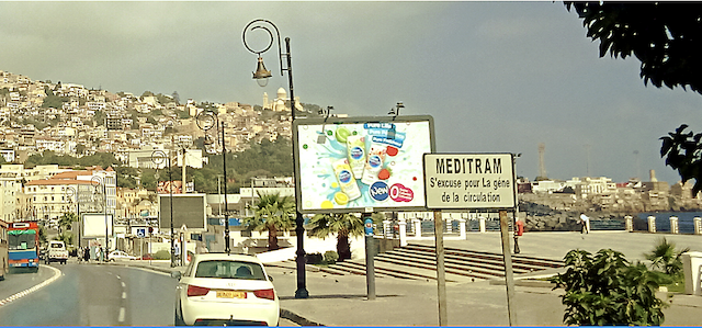 Figure 15. Les langues sur les plaques signalétiques